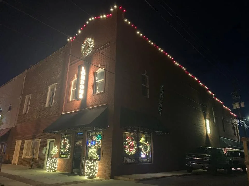 Tennessee Christmas Light Installers project 19