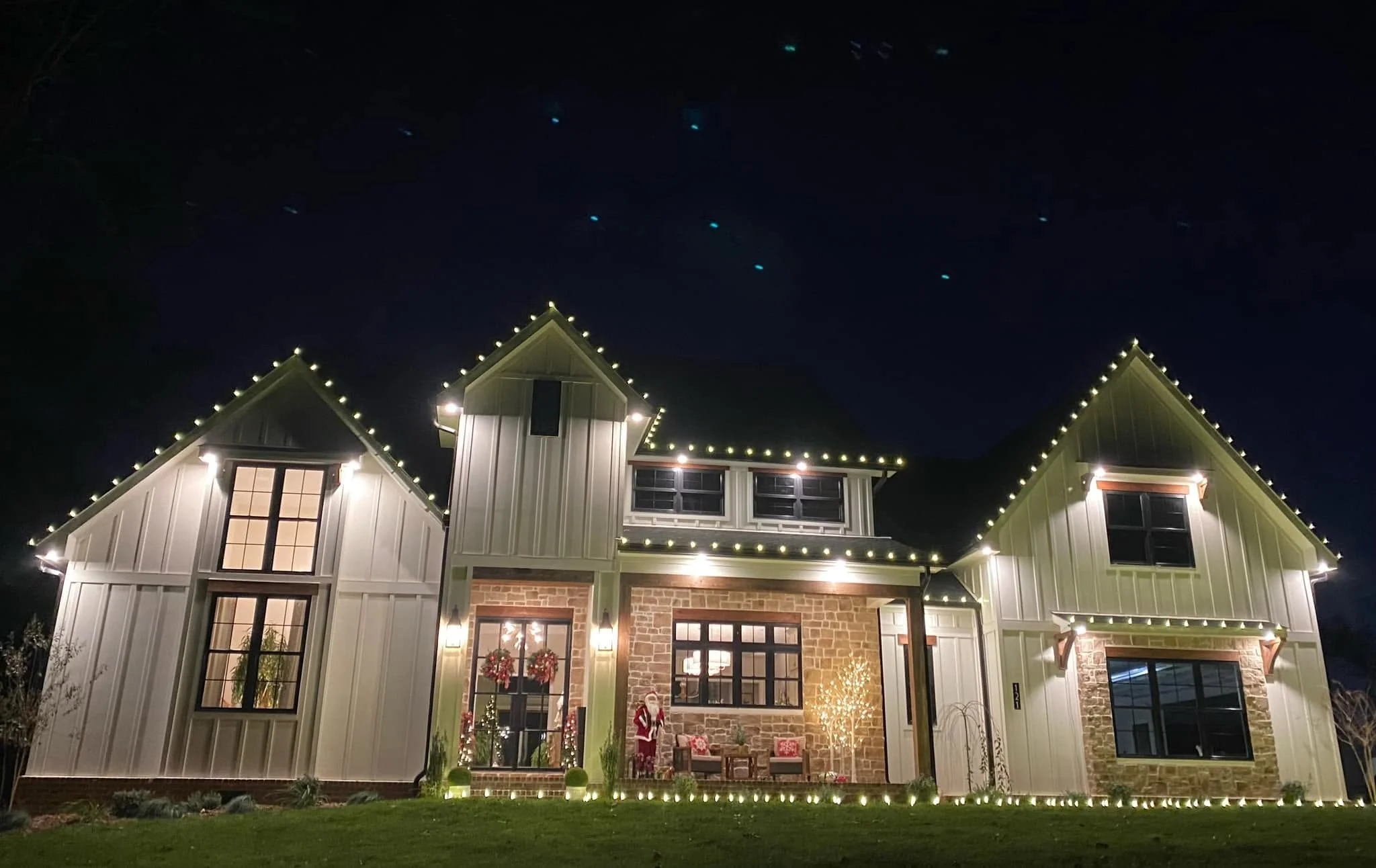 Tennessee Christmas Light Installers project 17